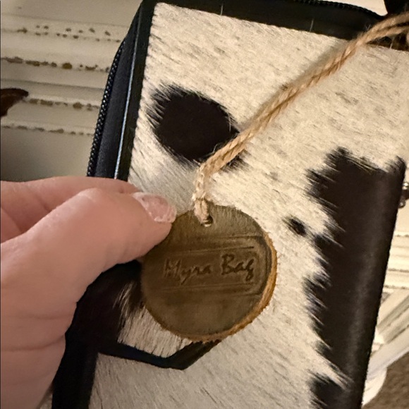 Myra Bag Brown and Cream Shoulder Bag - Picture 7 of 7